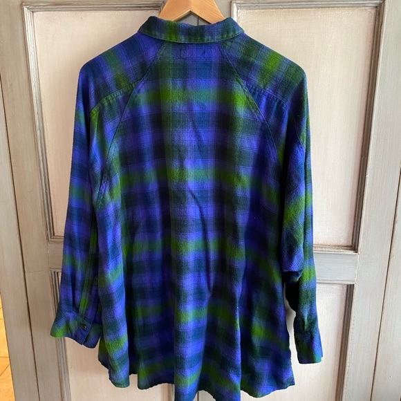 BDG Oversized Batwing Flannel Shirt. Medium EUC - Picture 2 of 4